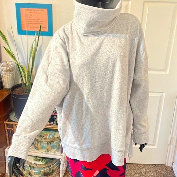 Time and Tru Grey Oversized Sweat Shirt Sweater Size 12-14 Turtleneck Flannel - Picture 1 of 7